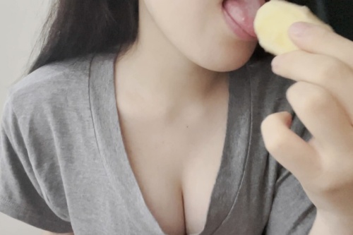 港清助眠,一场温馨的视频艺术品