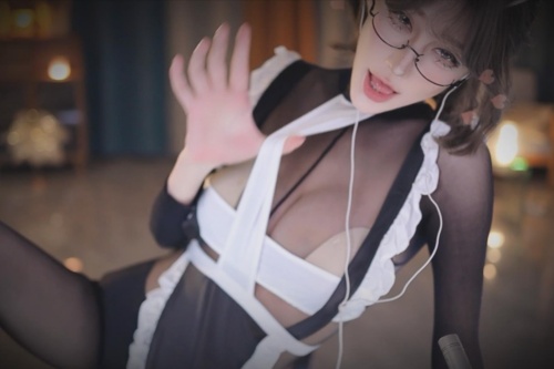 女儿牵线,亲妈嫁给丈夫爸爸变婆婆